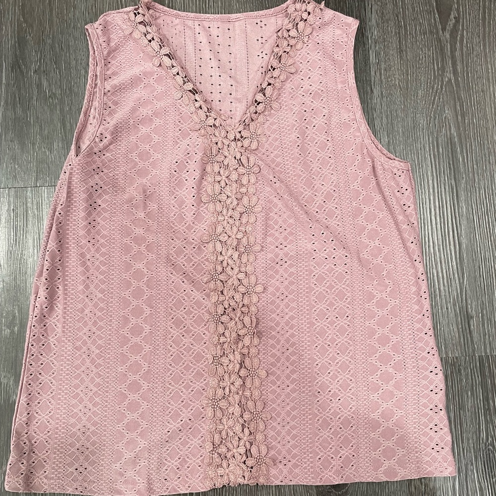 NWOT embroidered tank top